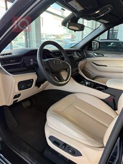 جیپ گراند شیرۆکی